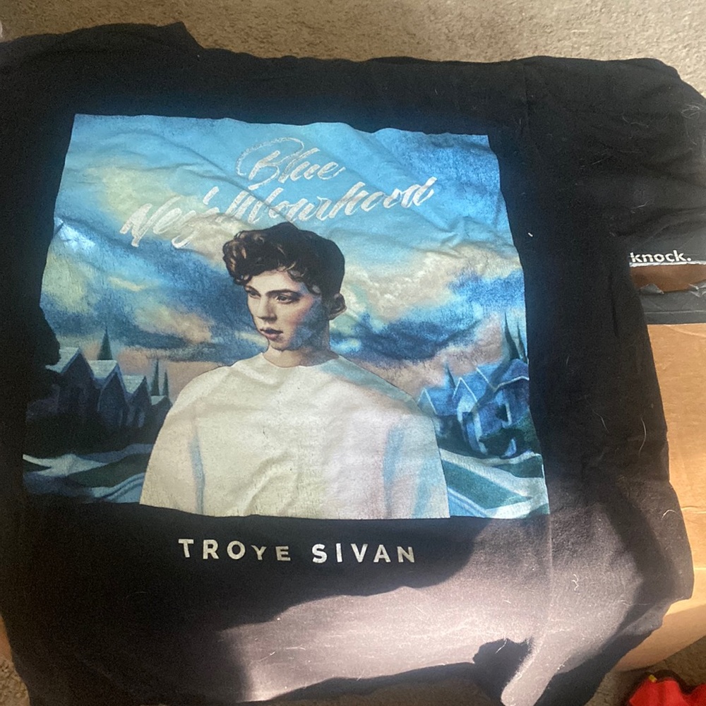 TROYE Sivan blue neighborhood tshirt